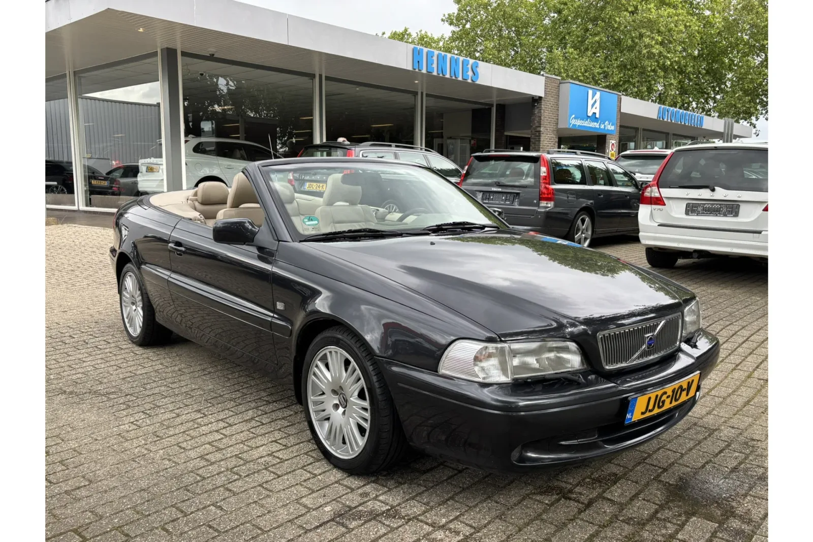 Volvo C70 (2000) — foto 1