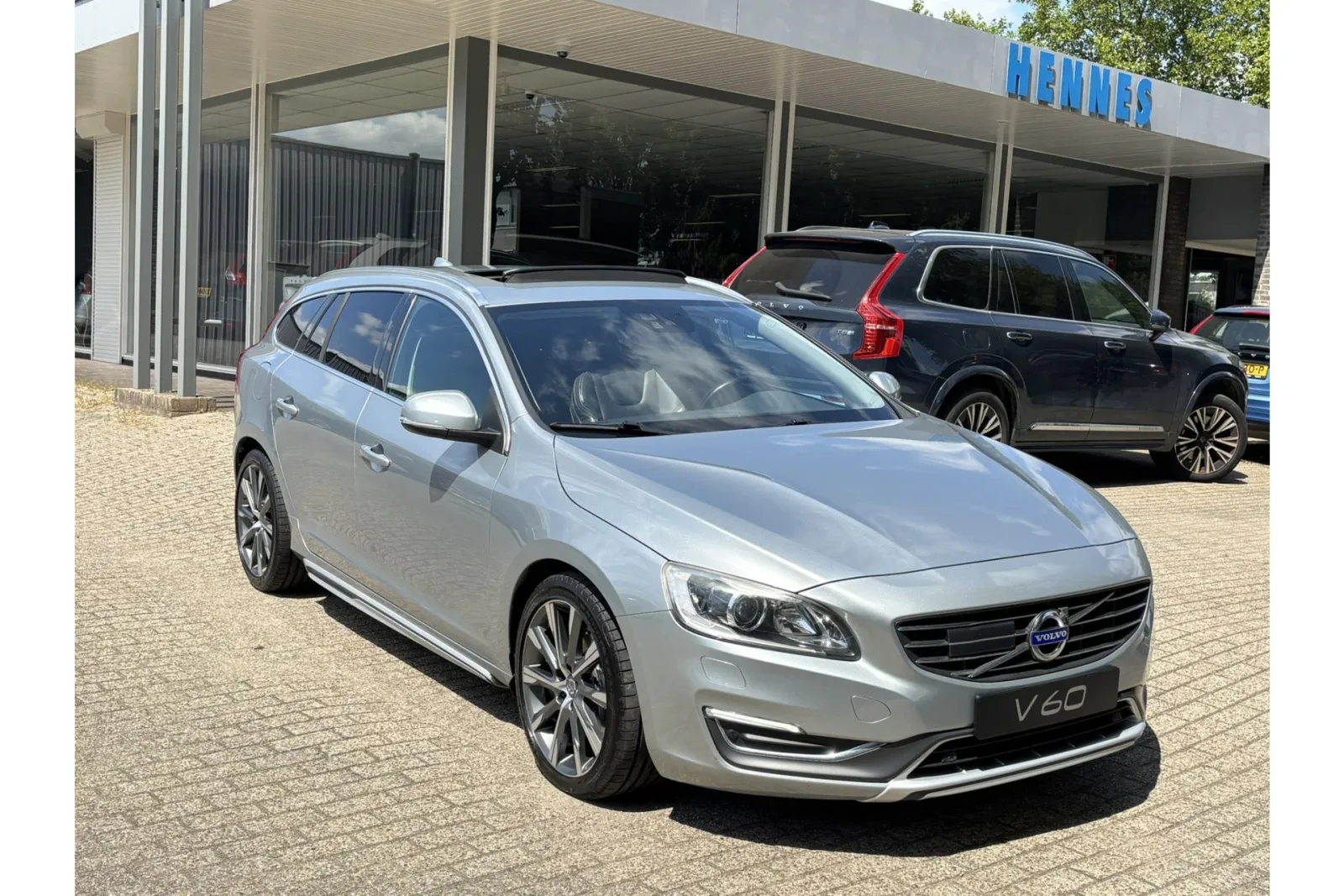 Volvo V60 (2014) — foto 1