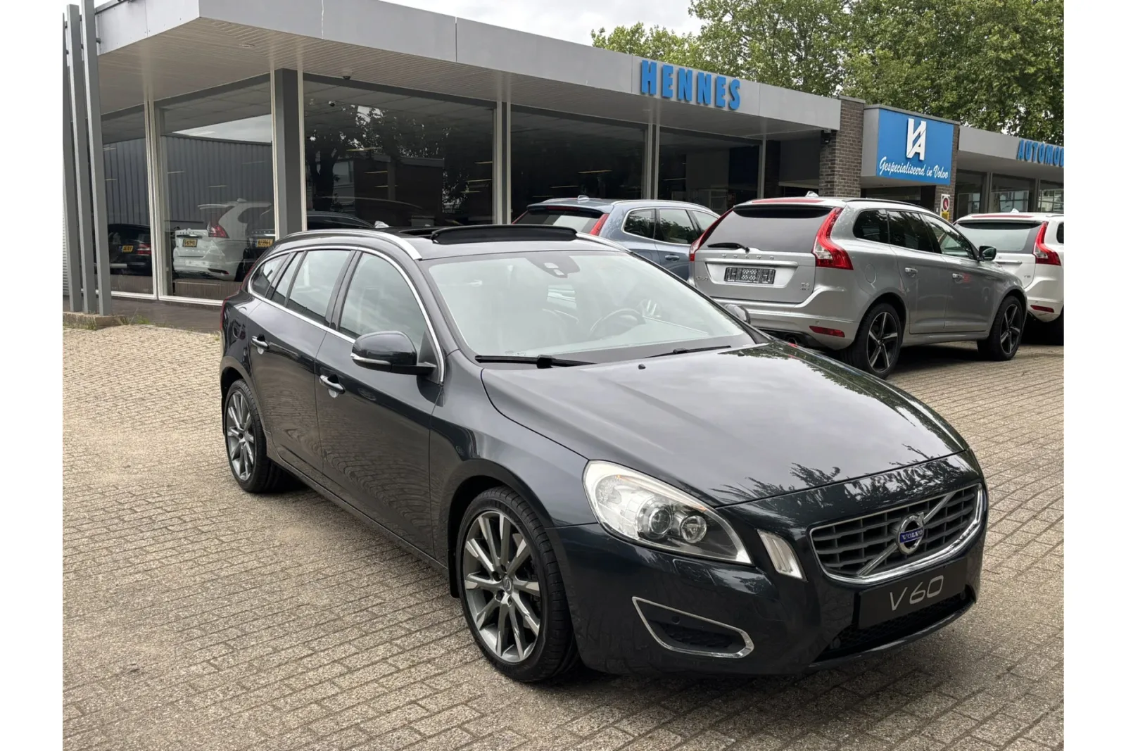 Volvo V60 (2012) — foto 1