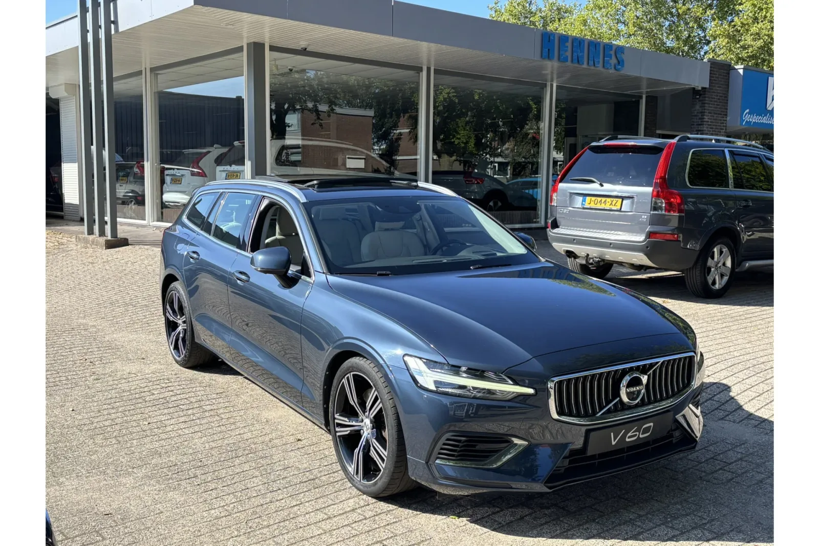 Volvo V60 (2019) — foto 1