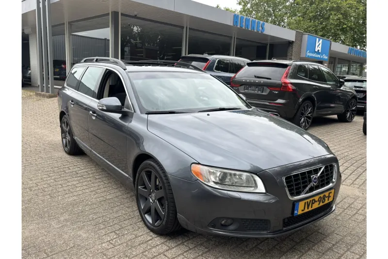 Volvo V70 (2008)