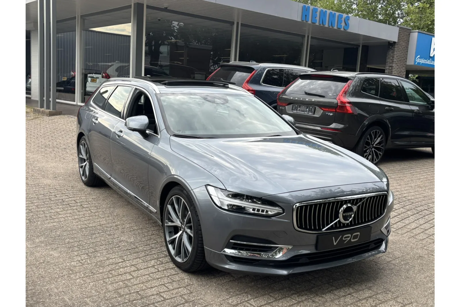 Volvo V90 (2017) — foto 1