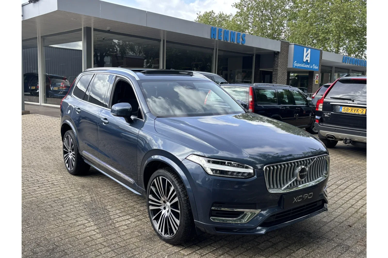 Volvo XC90 (2023) — foto 1