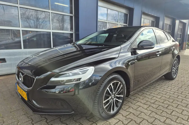 Volvo V40 (2019)