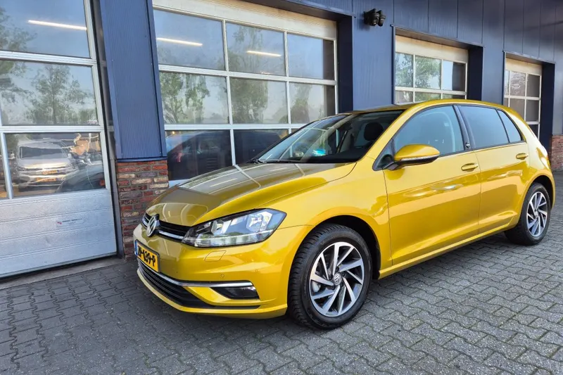 Volkswagen Golf (2018)