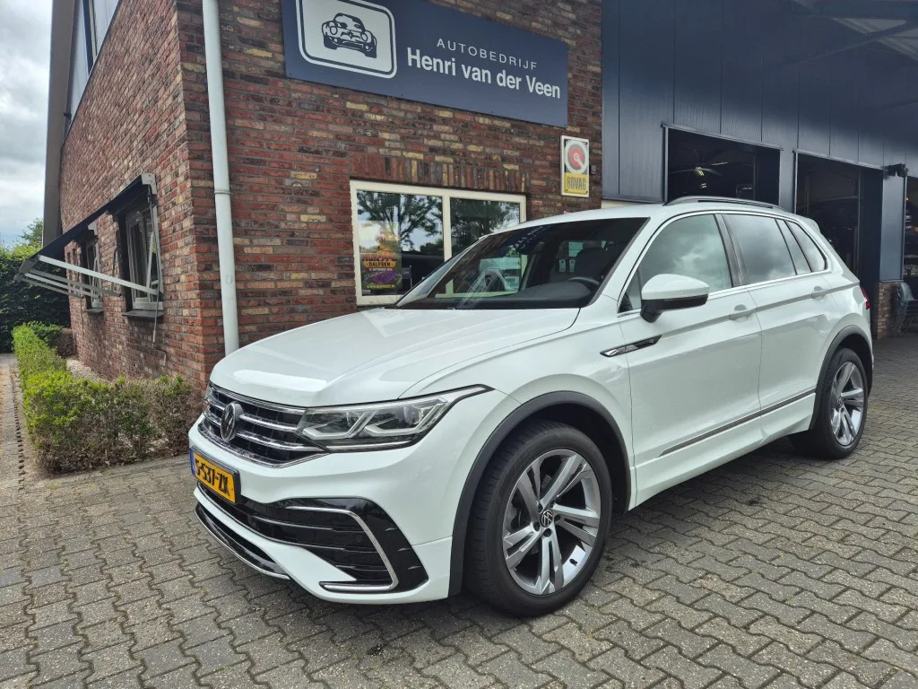 Volkswagen Tiguan (2022) — foto 1