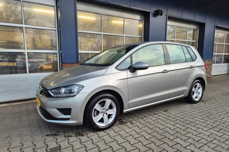 Volkswagen Golf Sportsvan (2015)