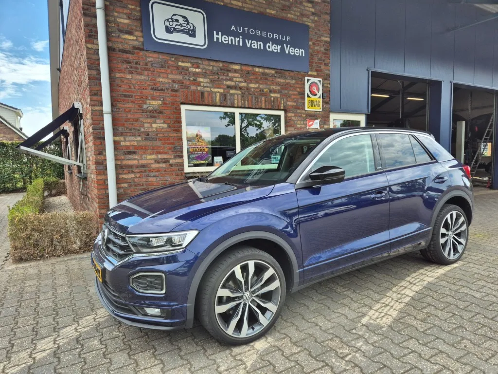 Volkswagen T-Roc (2020) — foto 1