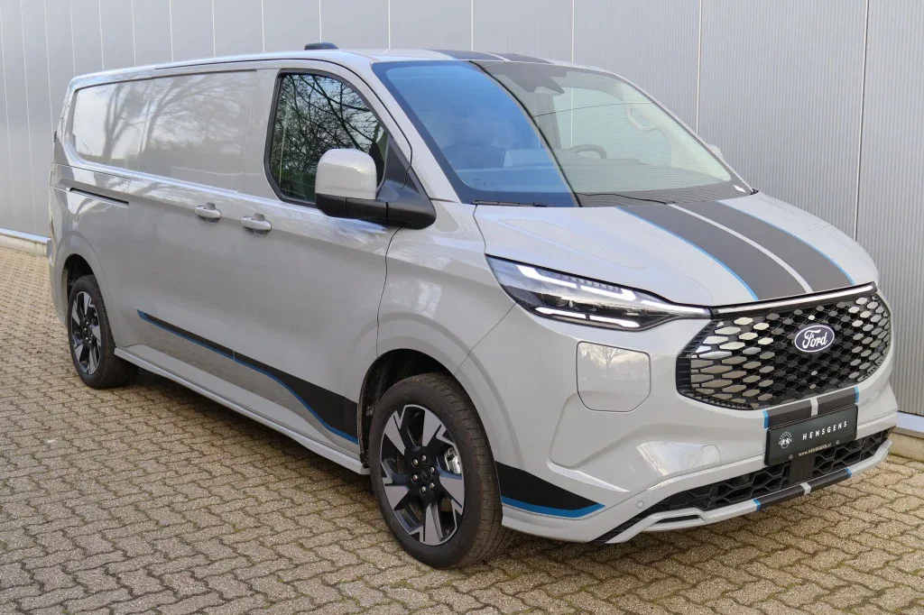 Ford E-Transit Custom (2025) — foto 1