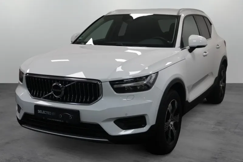 Volvo XC40 (2022)