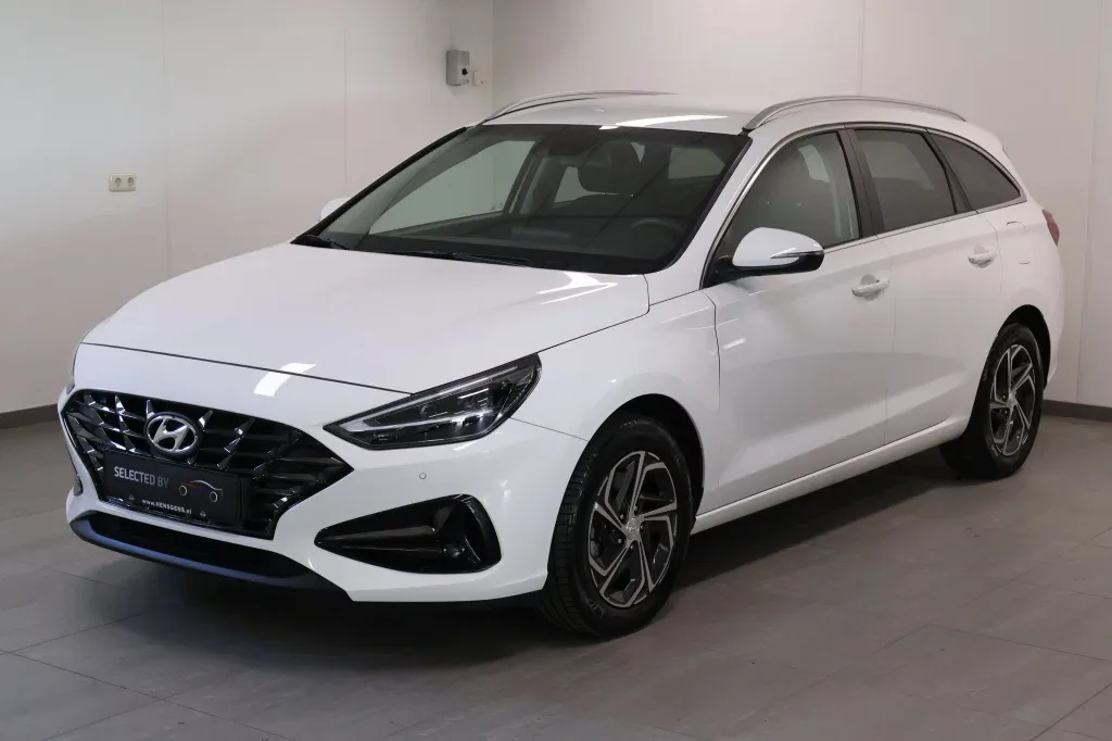 Hyundai i30 (2020) — foto 1