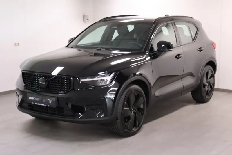 Volvo XC40 (2024)