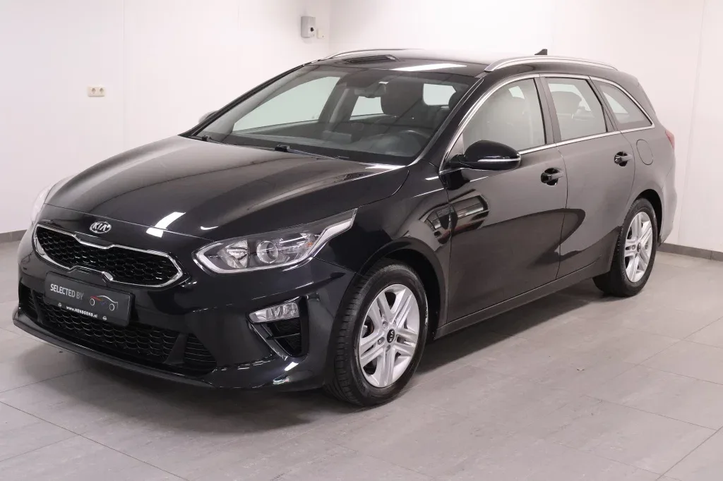 Kia Ceed Sportswagon (2018) — foto 1