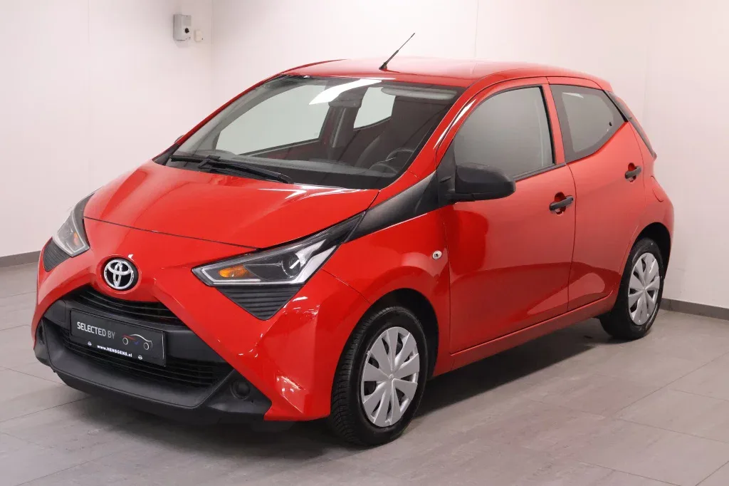 Toyota Aygo (2018) — foto 1