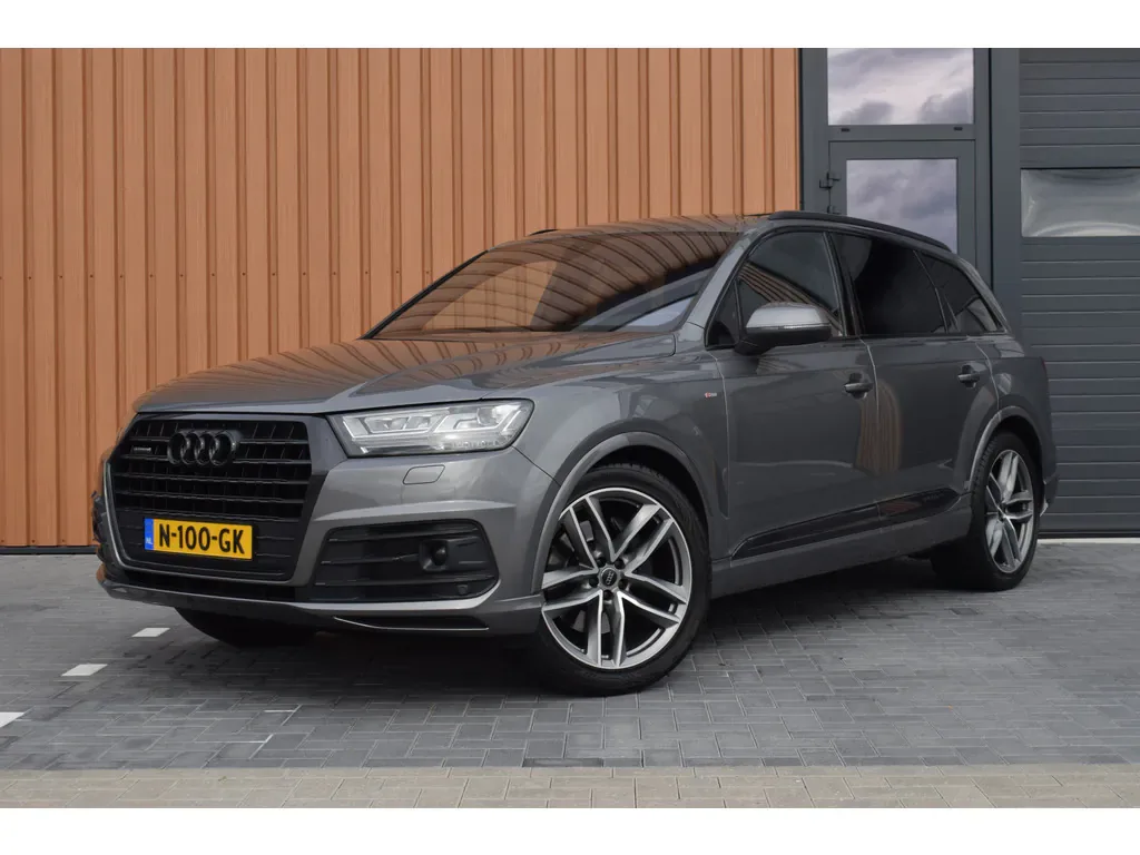 Audi Q7 (2017) — foto 1