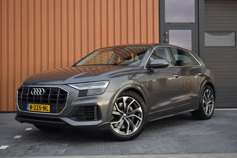 Audi Q8 (2021)