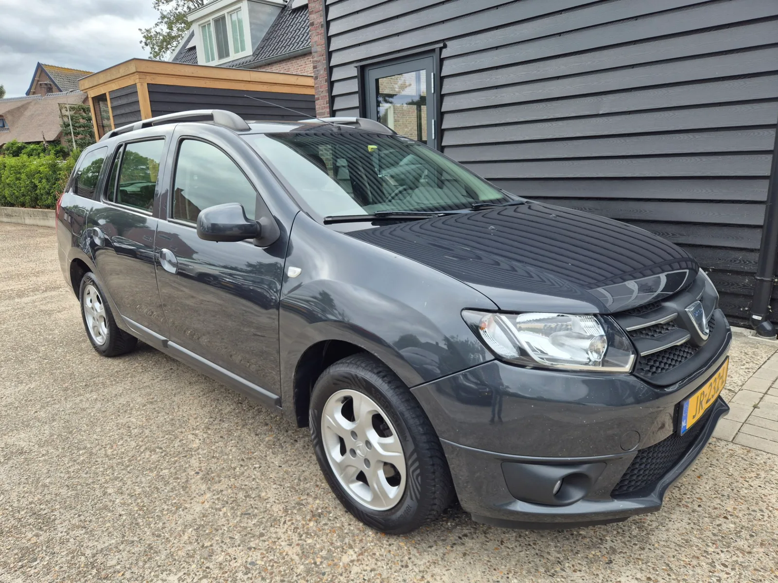 Dacia Logan MCV (2016) — foto 1