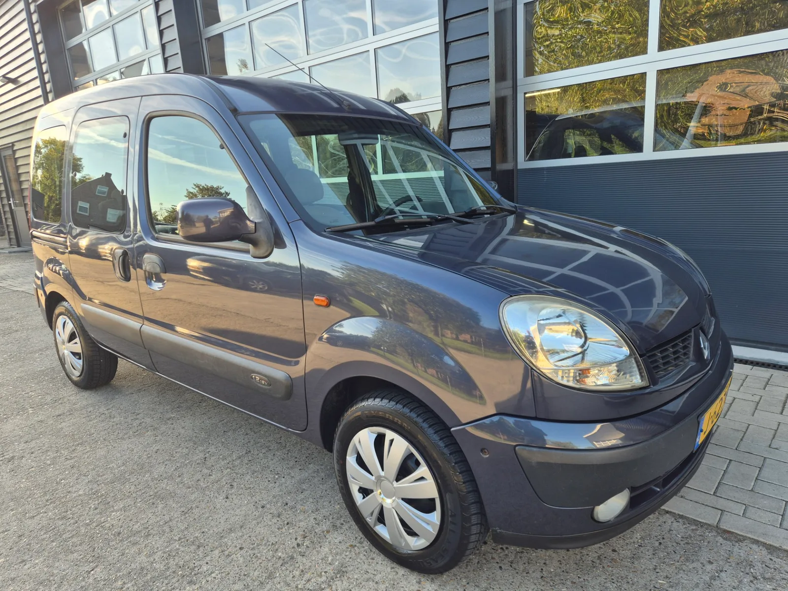 Renault Kangoo (2004) — foto 1