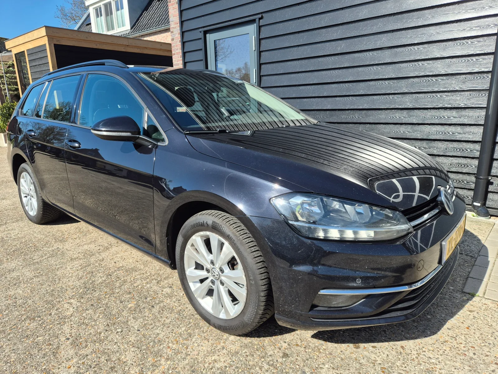 Volkswagen Golf (2019) — foto 1