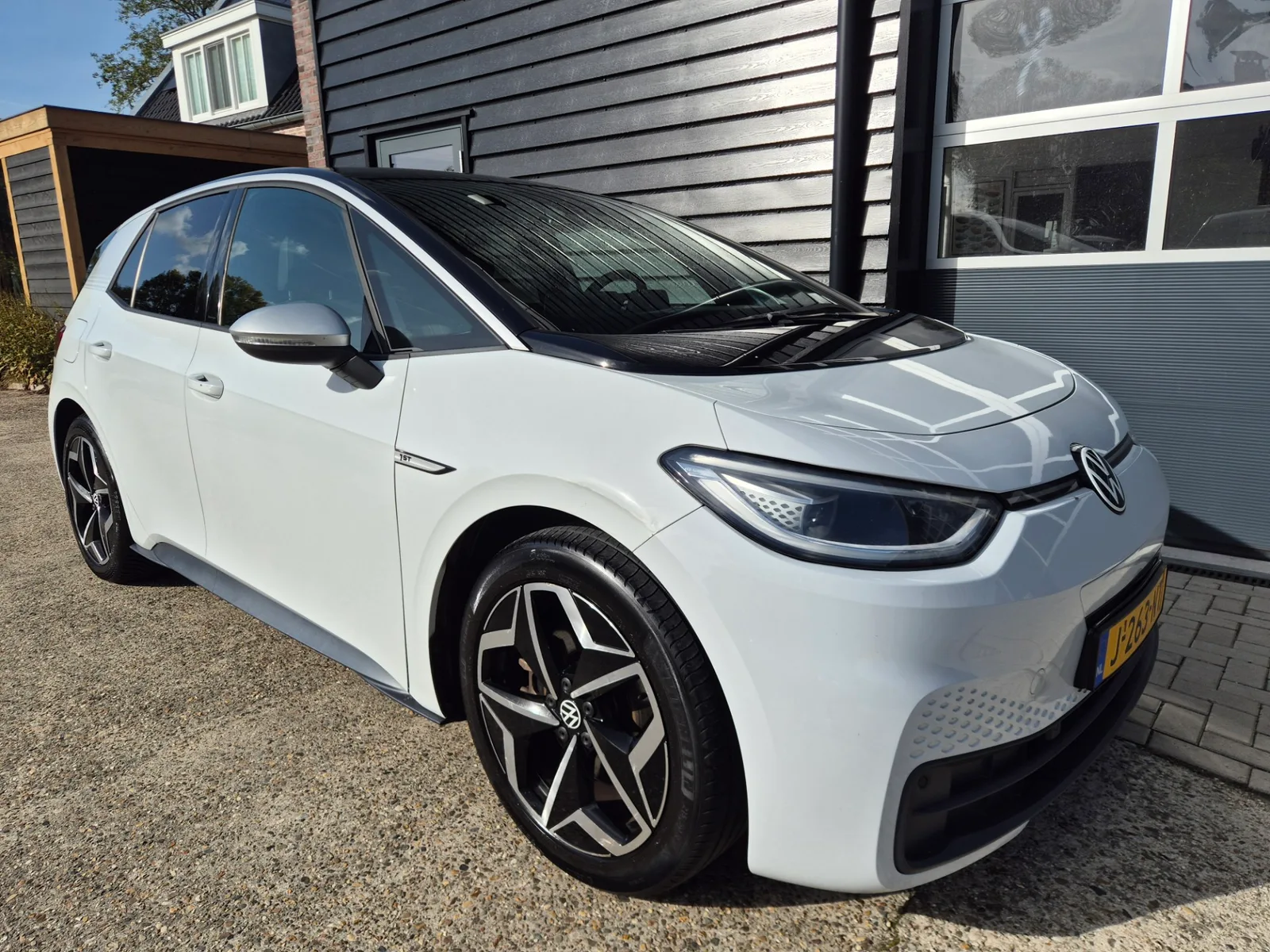 Volkswagen ID.3 (2020) — foto 1