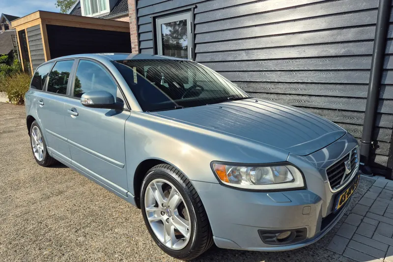 Volvo V50 (2009)