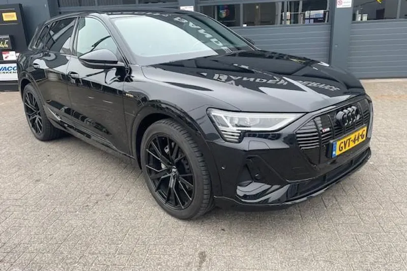 Audi e-tron (2021)