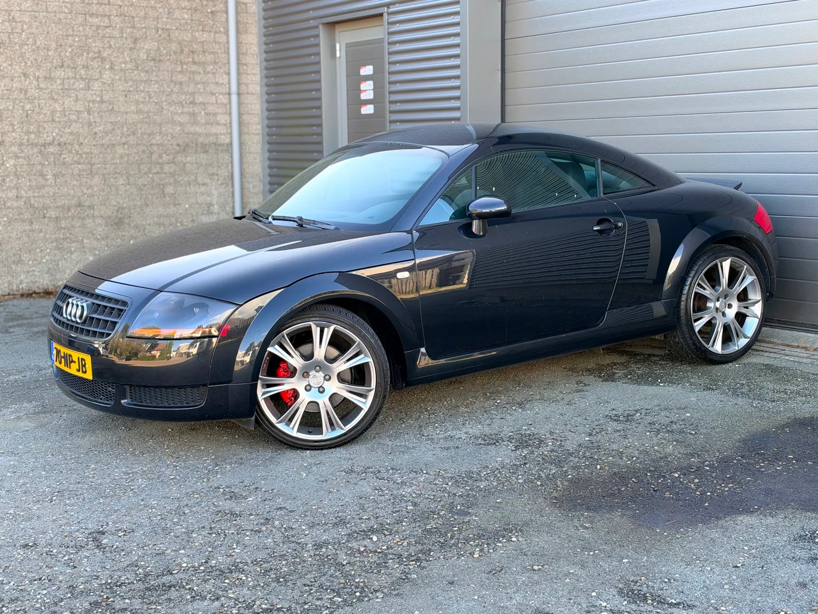 Audi TT (2004) — foto 1