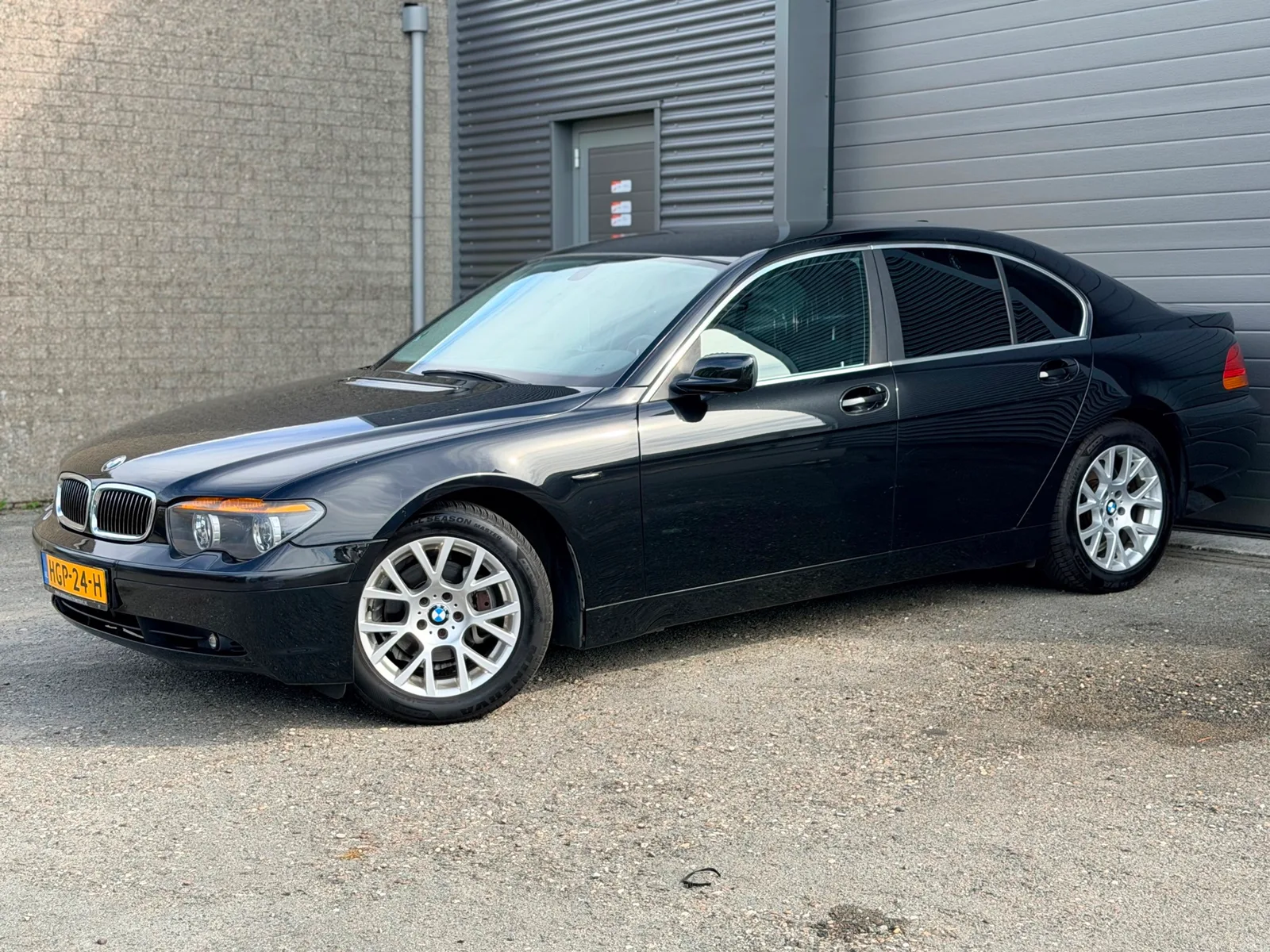 BMW 7-Serie (2001) — foto 1