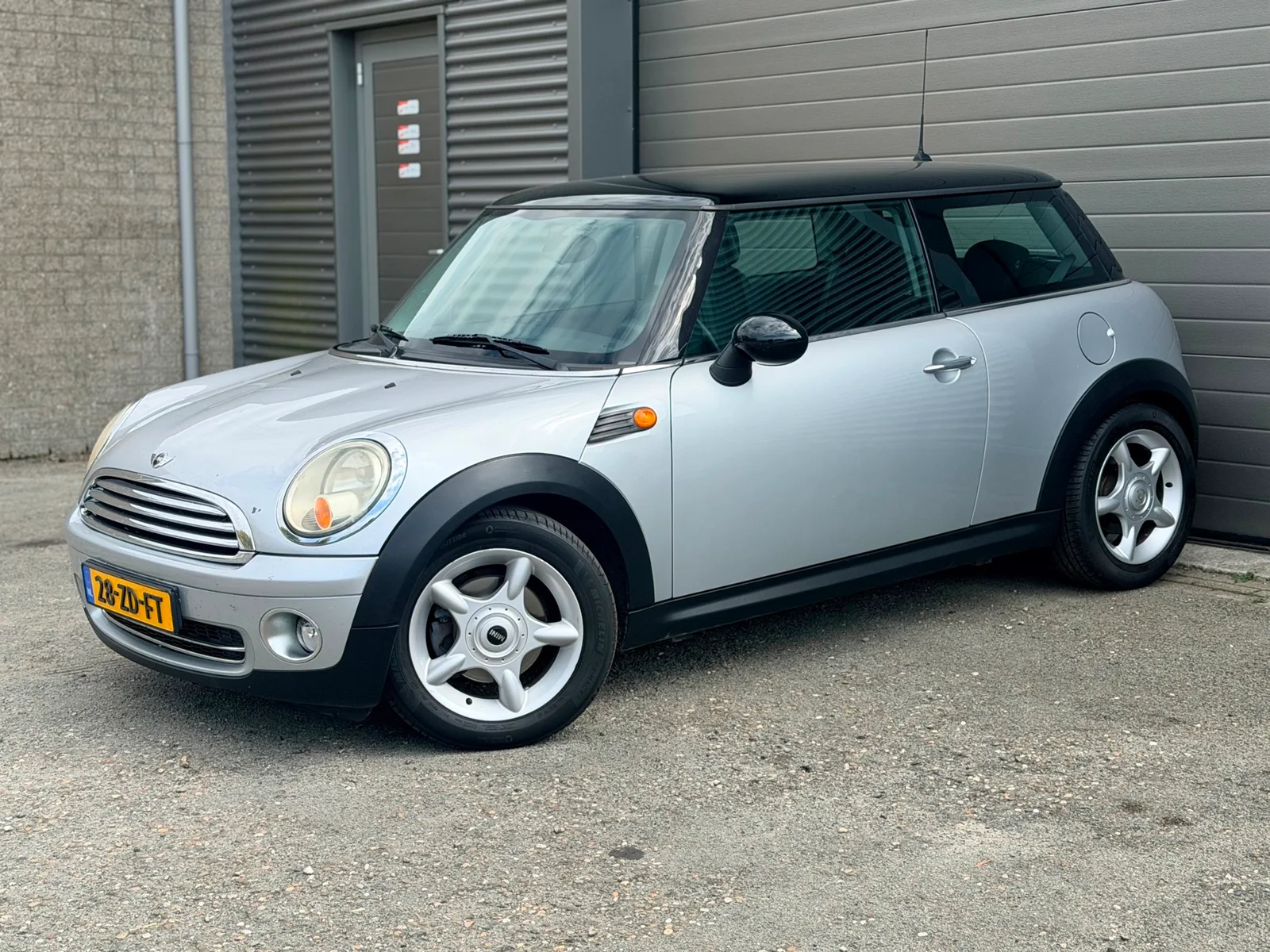 MINI Cooper (2008) — foto 1