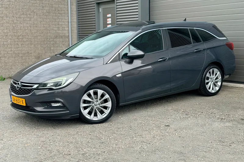 Opel Astra Sports Tourer (2016)