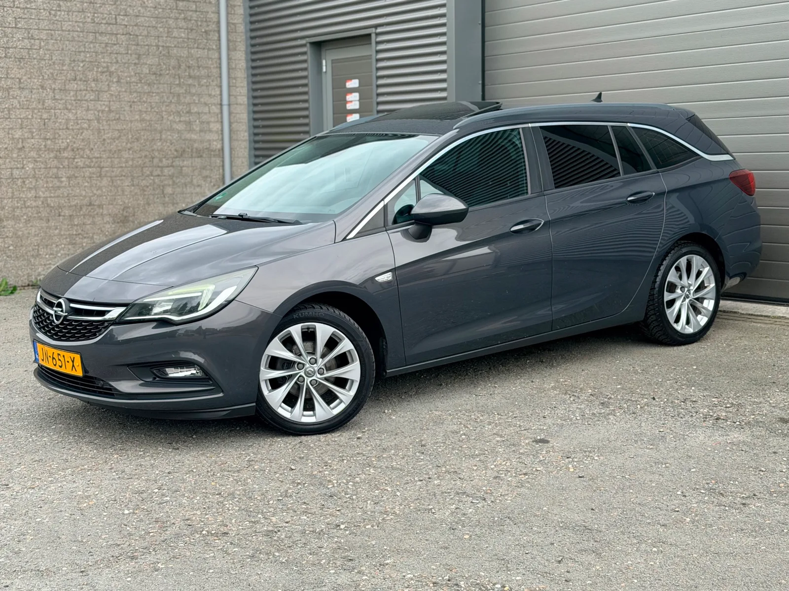 Opel Astra Sports Tourer (2016) — foto 1