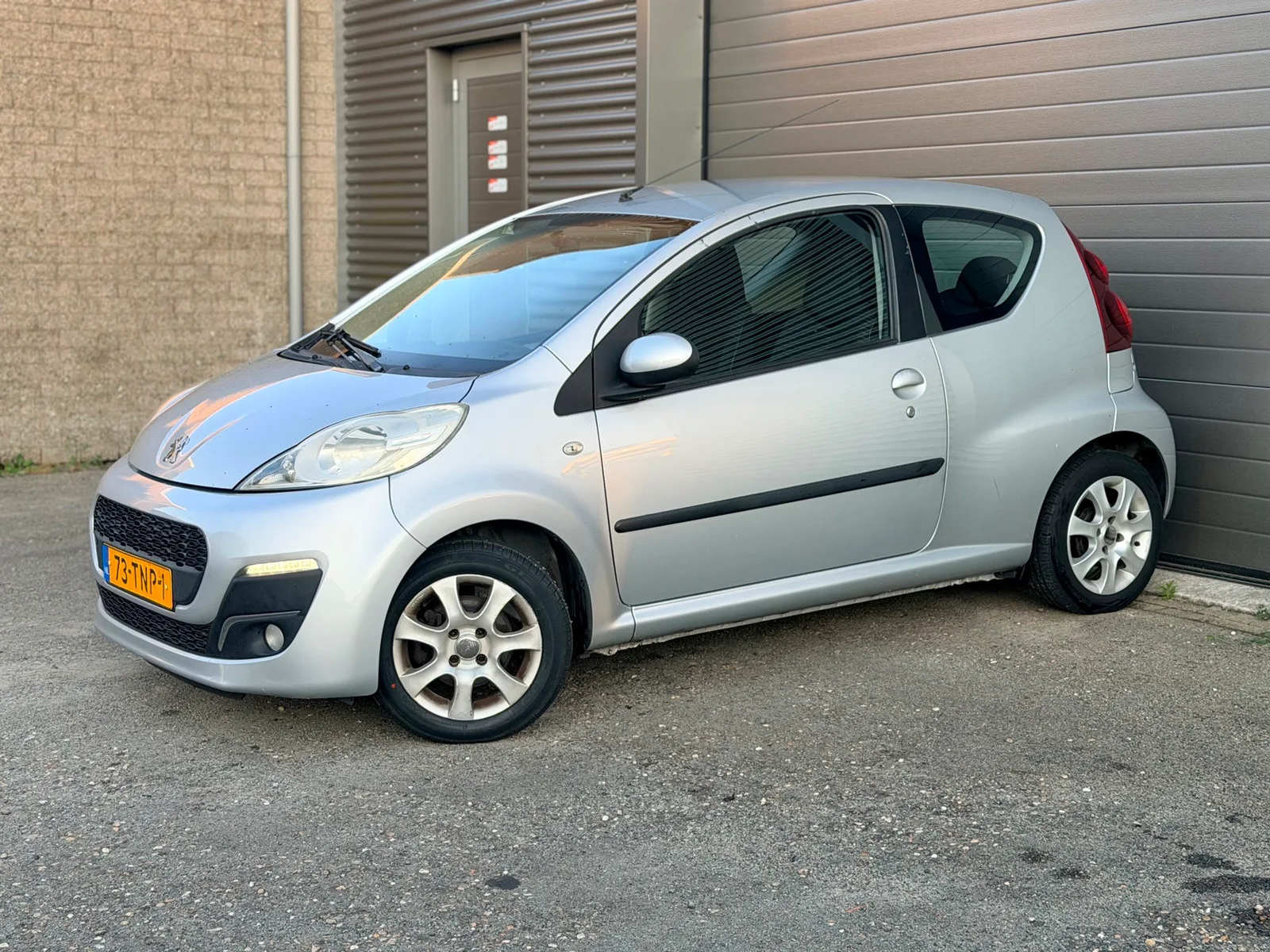 Peugeot 107 (2012) — foto 1