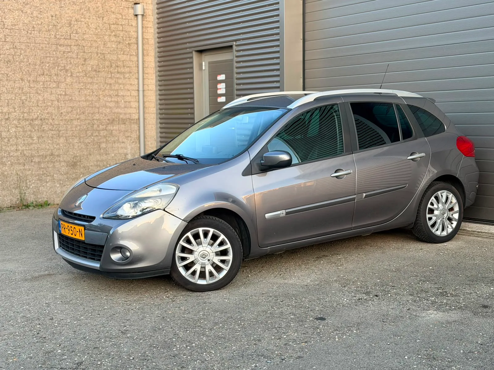 Renault Clio (2011) — foto 1