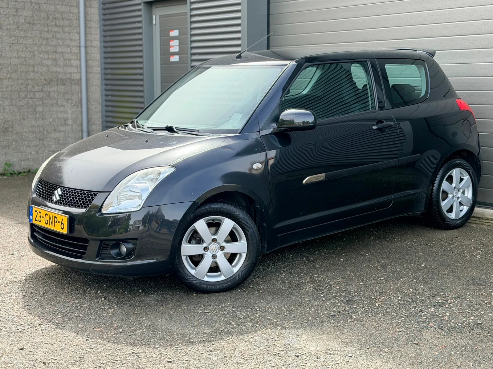 Suzuki Swift (2008) — foto 1