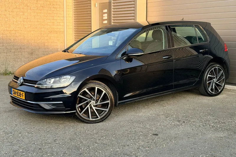 Volkswagen Golf (2017)