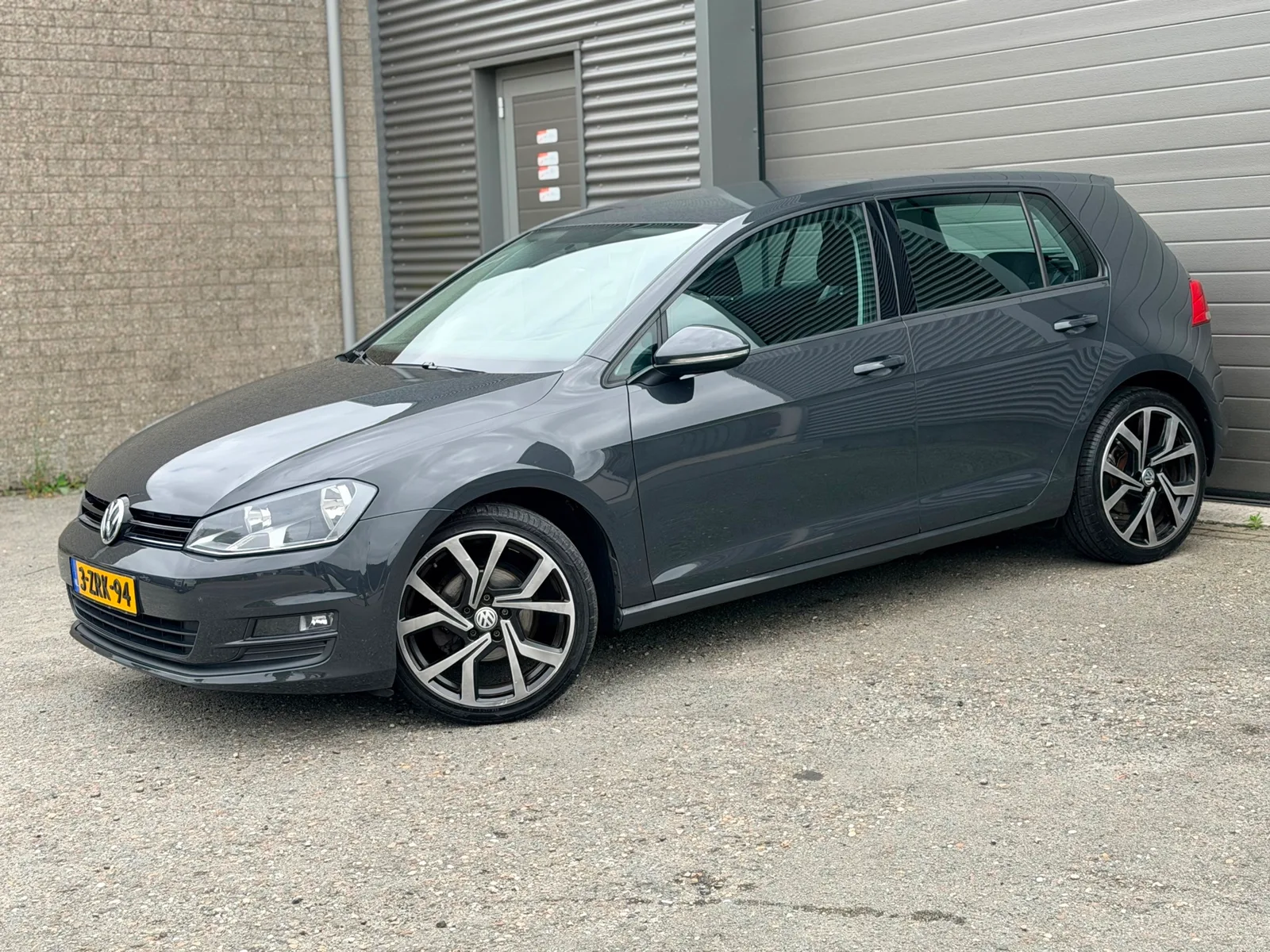 Volkswagen Golf (2015) — foto 1