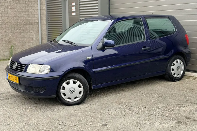 Volkswagen Polo (2000)