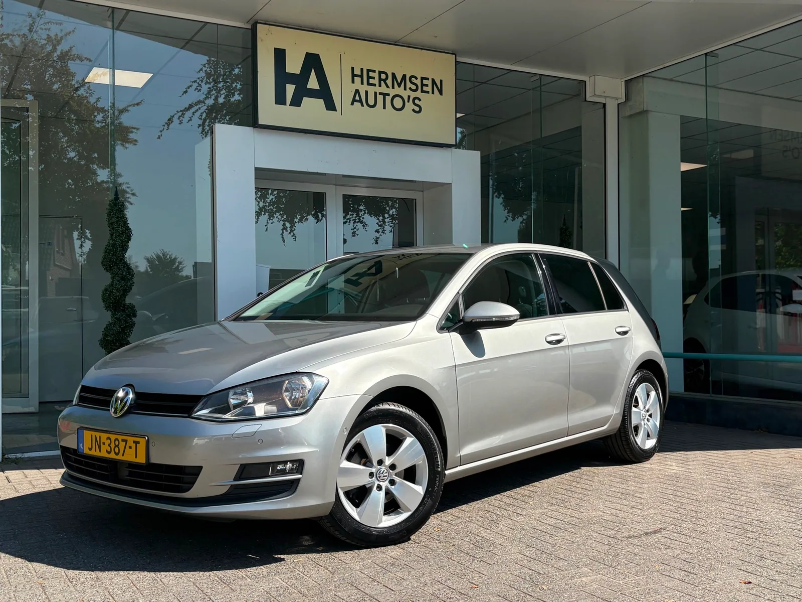 Volkswagen Golf (2015) — foto 1