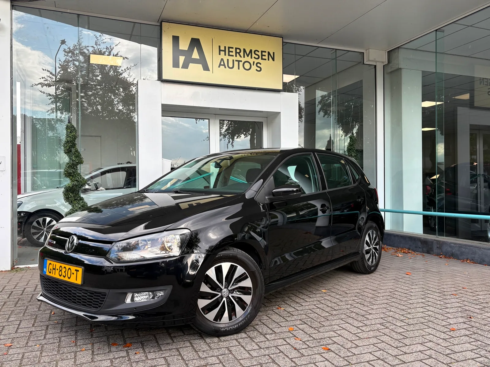 Volkswagen Polo (2015) — foto 1