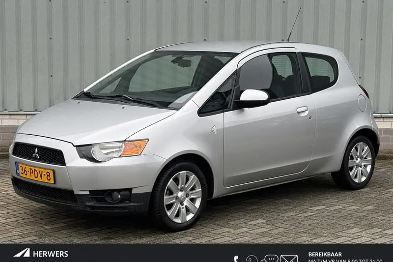 Mitsubishi Colt (2011)
