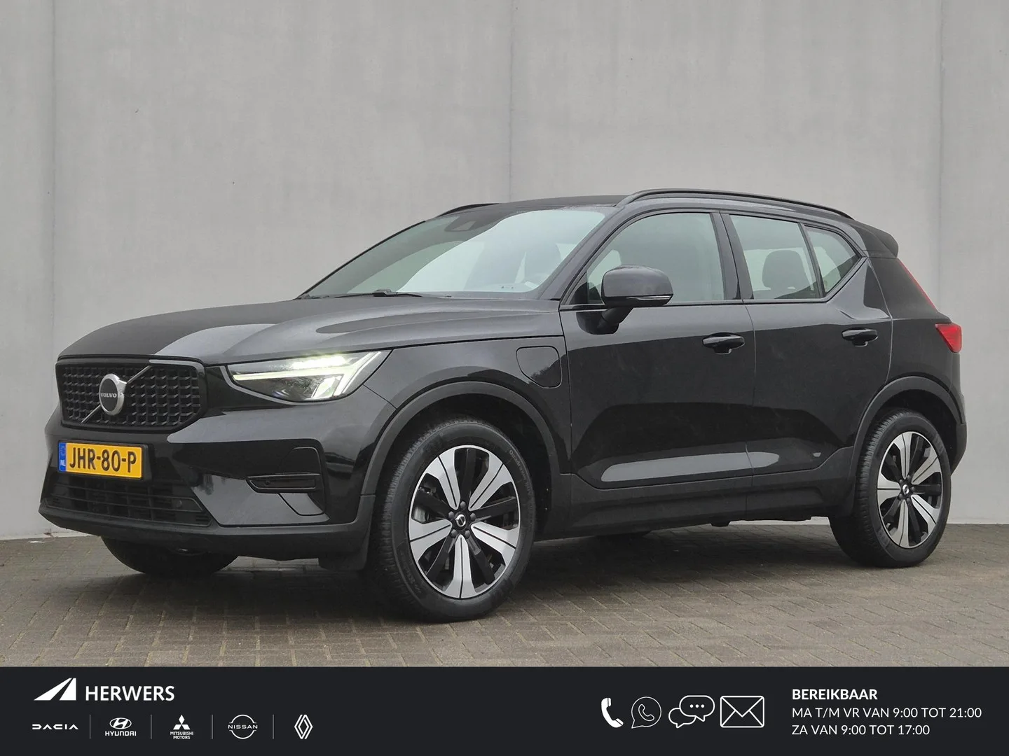 Volvo XC40 (2023) — foto 1