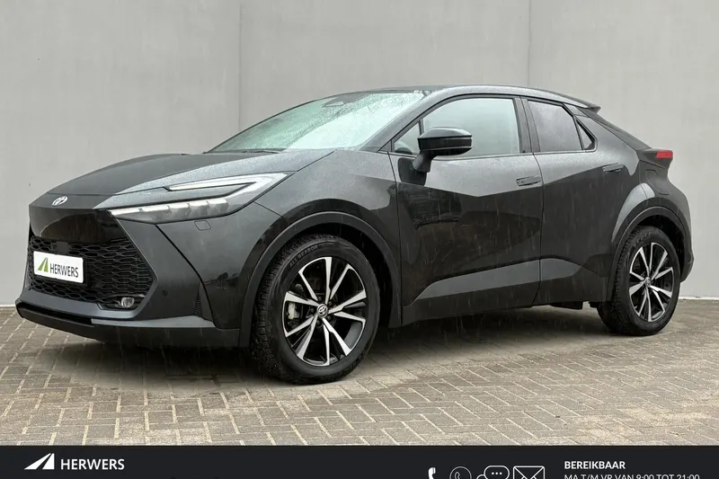 Toyota C-HR (2025)