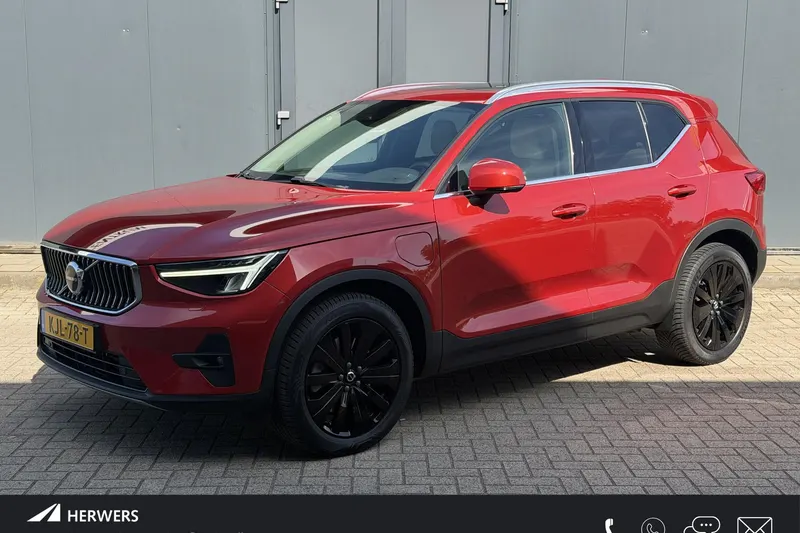 Volvo XC40 (2023)