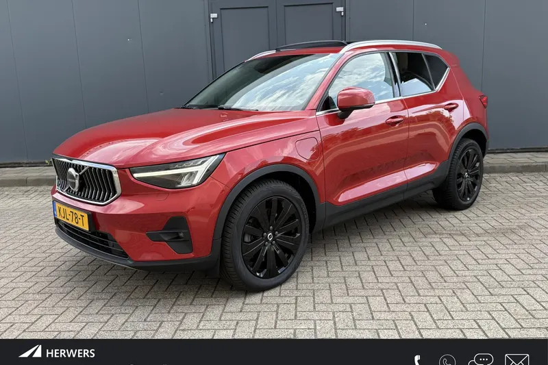 Volvo XC40 (2023)