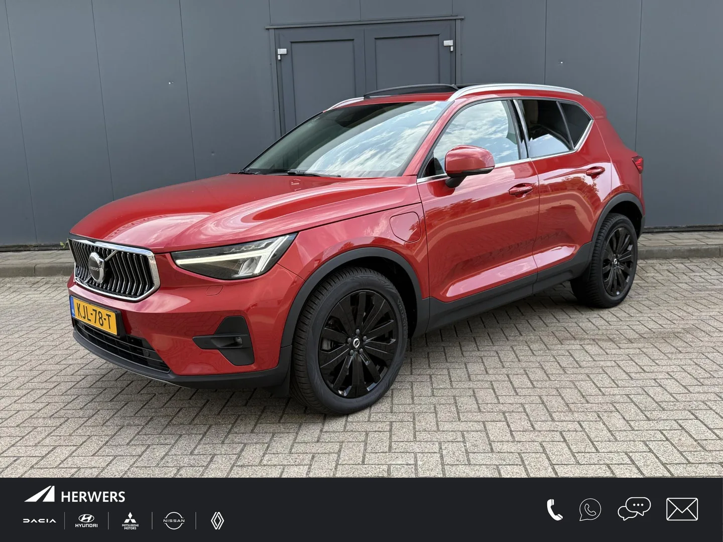 Volvo XC40 (2023) — foto 1