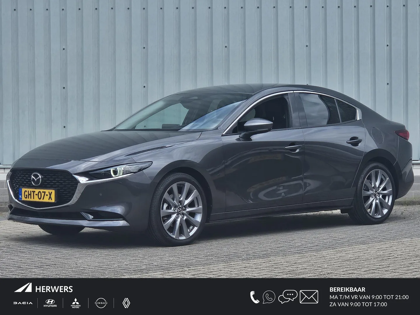 Mazda 3 (2024) — foto 1