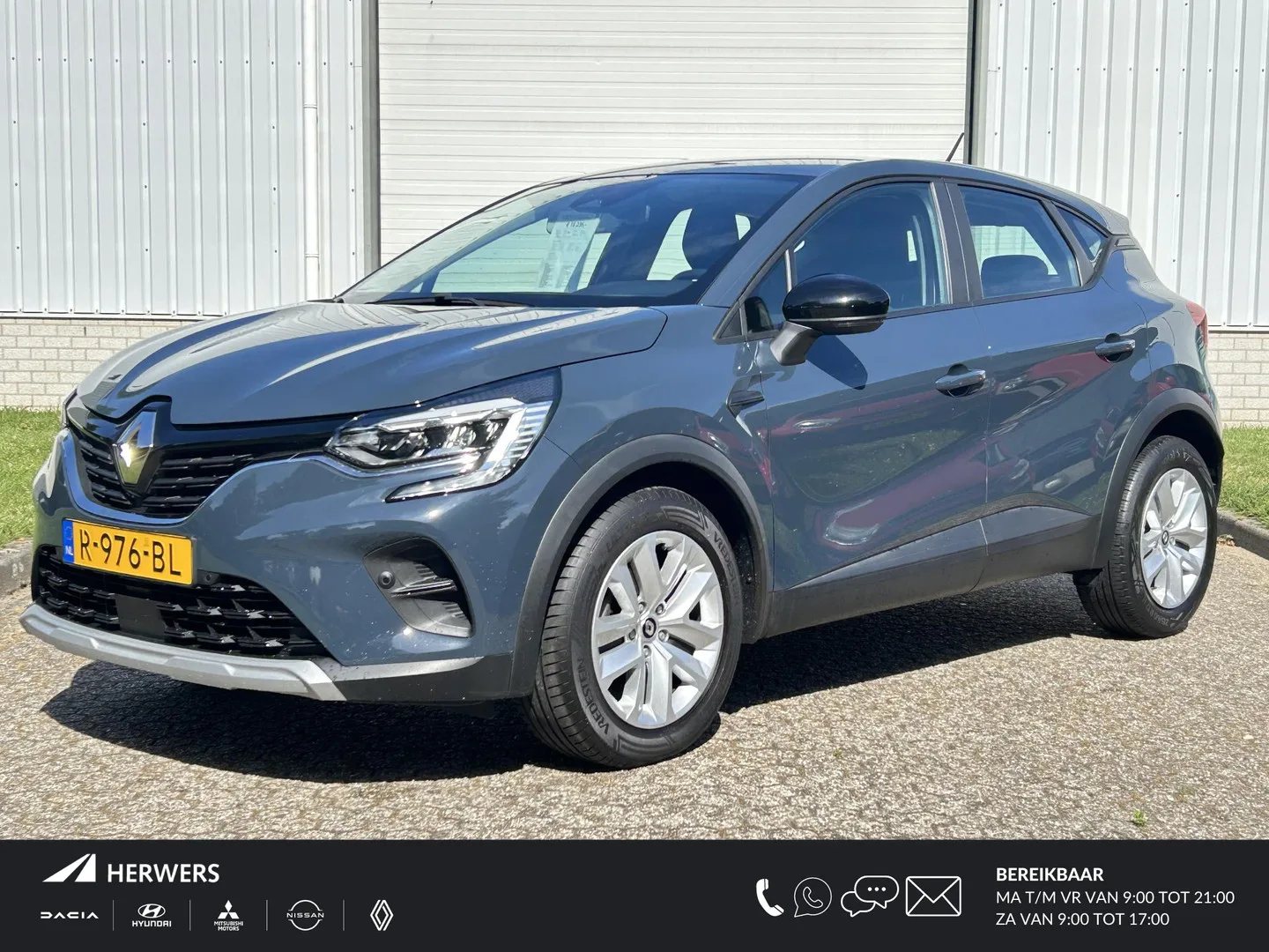 Renault Captur (2022) — foto 1