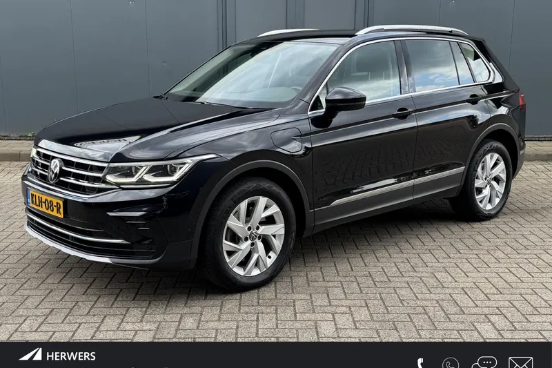 Volkswagen Tiguan (2022)