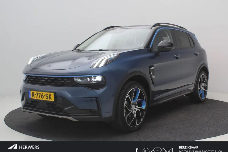 Lynk & Co 01 (2022)