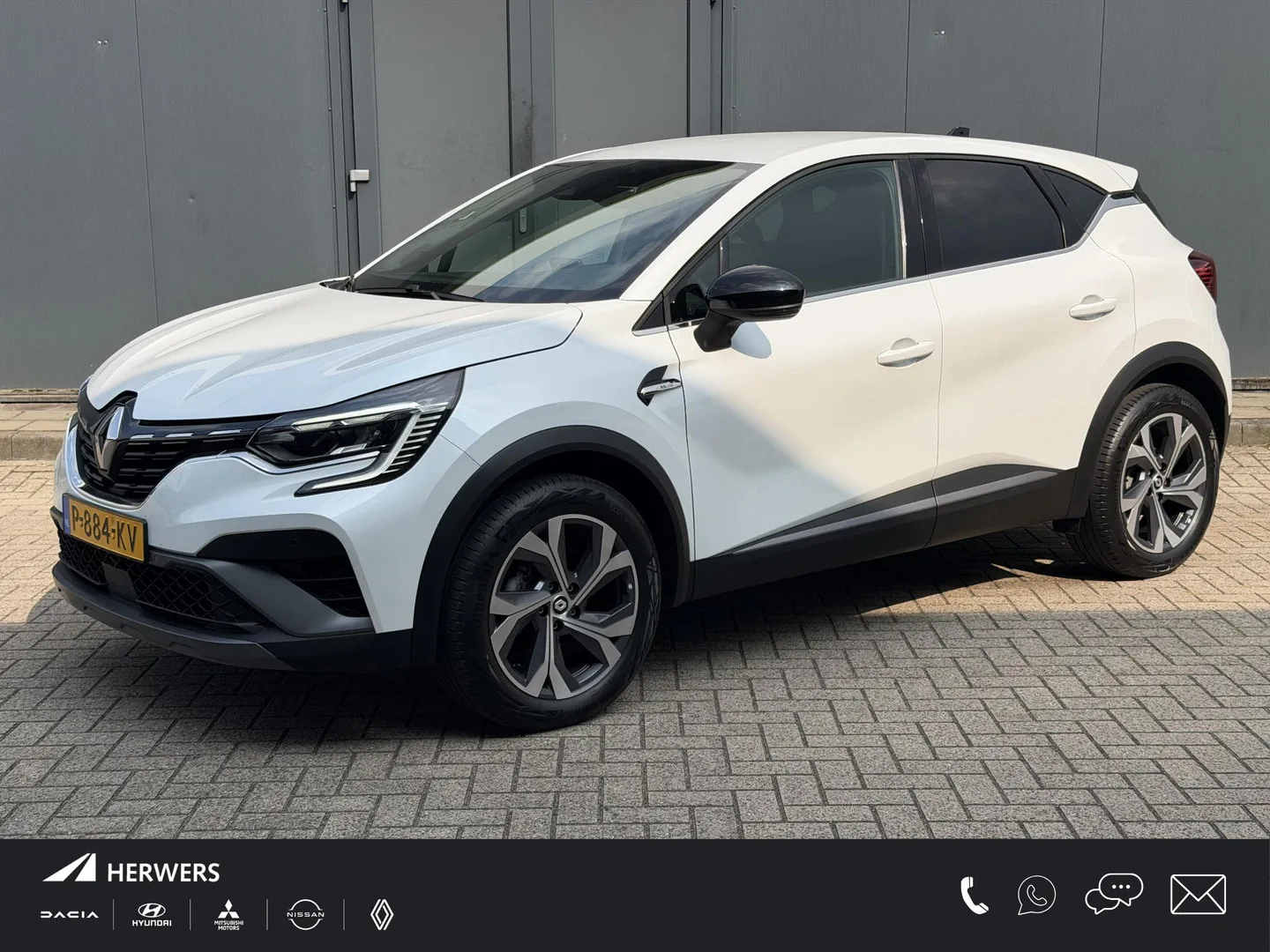 Renault Captur (2022) — foto 1